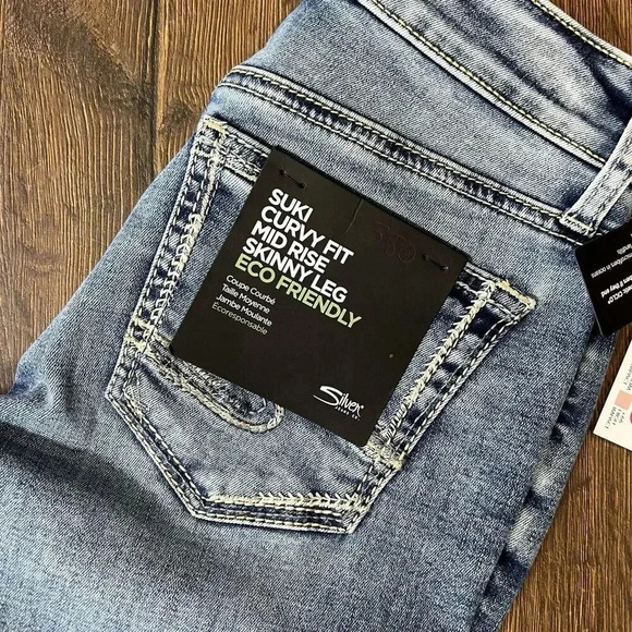 🆕 Silver Jeans Suki Curvy Fit Mid Rise Skinny Jeans SZ 26/2 - Picture 2 of 7